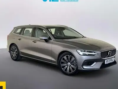 Used Volvo V60 Inscription 303 HP (222 kW) 2021 Grey Estate