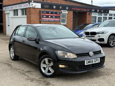Usado VW Golf VII Edition 125 HP (91 kW) 2017 Preto Citadino