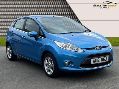 Usado Ford Fiesta Zetec 82 HP (60 kW) 2011 Azul Citadino