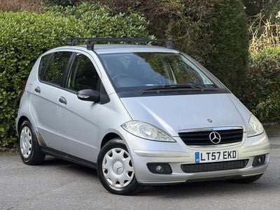 Begagnad Mercedes A160 Classic 2007 Silver Halvkombi