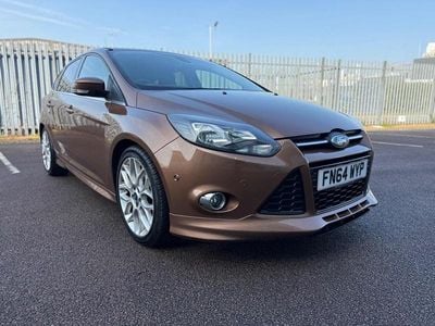 Used Ford Focus Zetec 115 HP (84 kW) 2014 Brown Hatchback