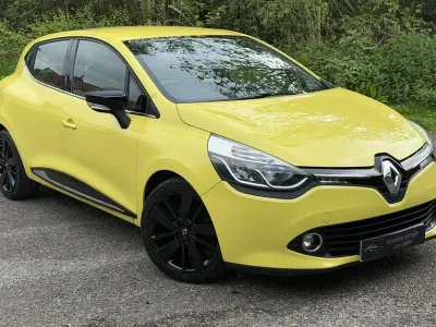 Used Renault Clio Dynamique 90 HP (66 kW) 2014 Yellow Hatchback