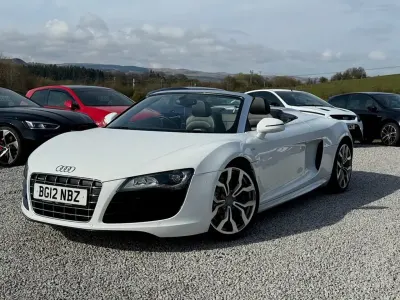 Usado Audi R8 Spyder Advanced Plus 525 HP (386 kW) 2012 Branco Cabrios