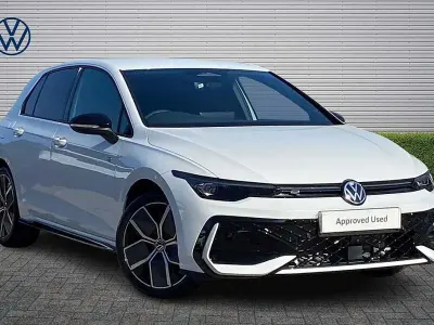 Used VW Golf VIII Black Edition 150 HP (110 kW) 2026 Pure white Hatchback