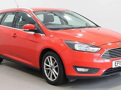 Używany Ford Focus Zetec 115 KM (84 kW) 2015 Czerwony Kombi