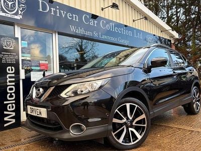 Black Used 2017 Nissan Qashqai Tekna SUV | £10,995 (Good price)