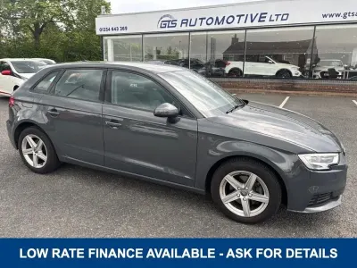 Usado Audi A3 Sportback Design 115 CV (84 kW) 2019 Gris Utilitario