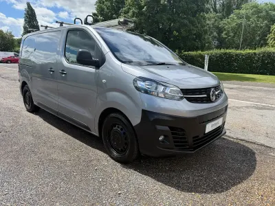 Used Vauxhall Vivaro 100 kW (136 HP) 2021 Grey MPV
