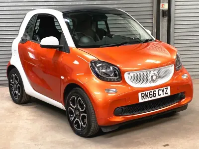 Used Smart ForTwo Coupé Premium 90 HP (66 kW) 2016 Orange Coupe
