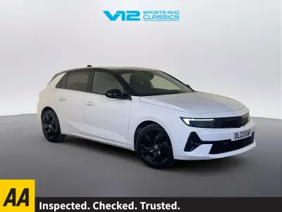 Used Vauxhall Astra S 130 HP (95 kW) 2023 White Hatchback