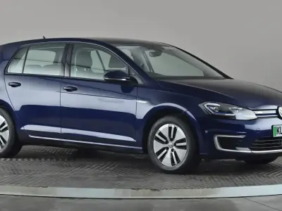 Używany VW e-Golf 99 kW (135 KM) 2019 Niebieski Hatchback