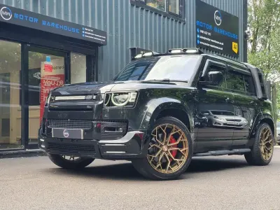 Used Land Rover Defender HSE Dynamic 300 HP (220 kW) 2023 Black SUV