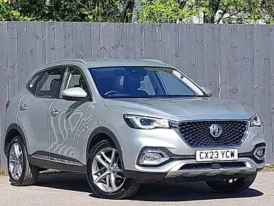 Używany MG HS Excite 162 KM (119 kW) 2023 Srebrny SUV