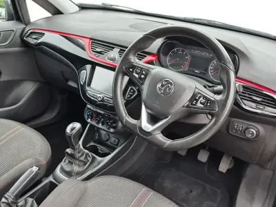 Used Vauxhall Corsa SRi 90 HP (66 kW) 2018 Black Hatchback