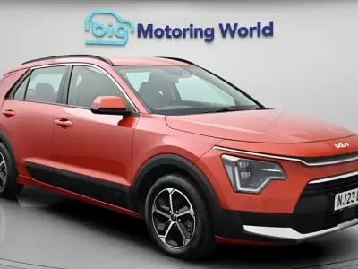 Używany Kia Niro 182 KM (133 kW) 2023 Pomarańczowy SUV