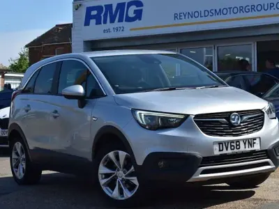 Used Vauxhall Crossland X S 131 HP (96 kW) 2019 Silver SUV