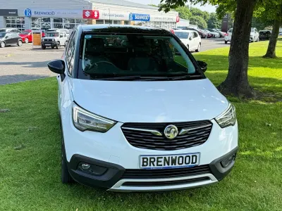 Used Vauxhall Crossland X Elite 83 HP (61 kW) 2019 White SUV