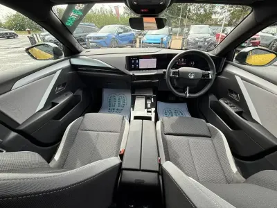 New Vauxhall Astra S 143 HP (105 kW) 2025 Yellow Hatchback