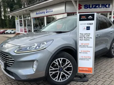 Używany Ford Kuga Titanium 190 KM (139 kW) 2021 Srebrny SUV