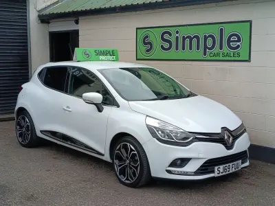 Usado Renault Clio IV Iconic 90 HP (66 kW) 2019 Branco Citadino