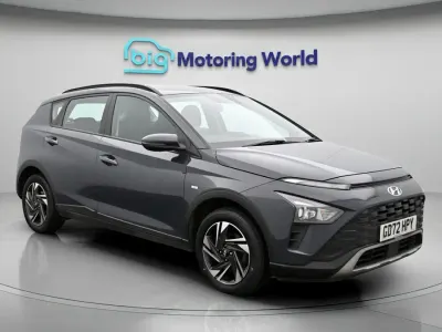 Używany Hyundai Bayon SE 101 KM (74 kW) 2023 Szary SUV