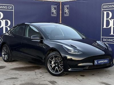 Black Used 2022 Tesla Model 3 RWD Sedan | £18,899 (Fair price)
