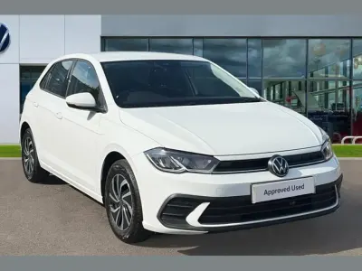 Used VW Polo Life 95 HP (69 kW) 2023 Pure white Hatchback