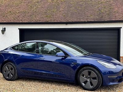 Used 2020 Tesla Model 3 Sedan | £13,995 (A bit pricey)