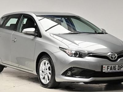Grey Used 2016 Toyota Auris Business Edition Hatchback | £10,180 (Fair price)