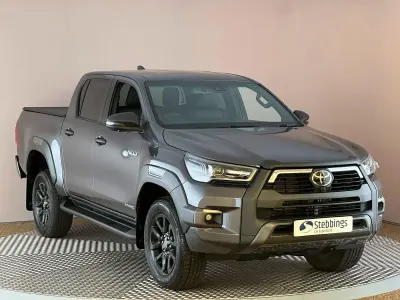 Used Toyota HiLux 201 HP (147 kW) 2025 Grey Pickup