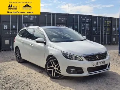 Used Peugeot 308 SW Allure 120 HP (88 kW) 2017 White Estate