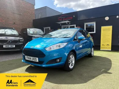 Used Ford Fiesta Zetec 80 HP (58 kW) 2014 Blue Hatchback