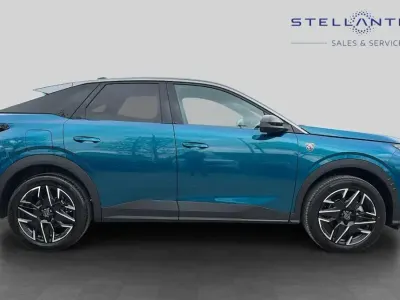 Nouă Peugeot 3008 GT 134 CP (98 kW) 2025 Albastru SUV