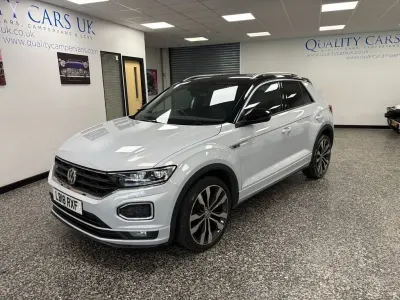 Usado VW T-Roc R-line 150 HP (110 kW) 2018 Prateado SUV