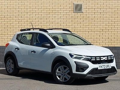 Used Dacia Sandero Essentiel 91 HP (66 kW) 2023 White Hatchback