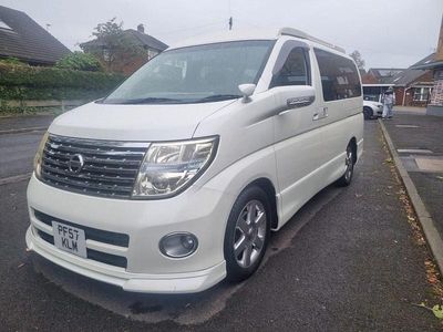 White Used 2006 Nissan Elgrand MPV | £24,500