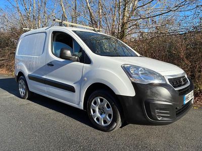 Used Peugeot Partner 2017 White MPV