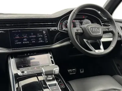 Used Audi Q7 S-Line 340 HP (250 kW) 2025 Black SUV