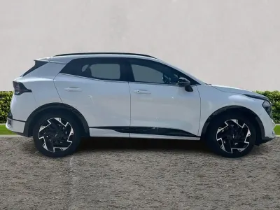 Used Kia Sportage GT-Line 136 HP (100 kW) 2024 White SUV