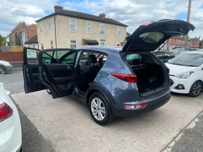 Usado Kia Sportage 114 HP (83 kW) 2018 Azul SUV