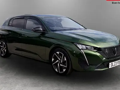 Used Peugeot 308 Allure Premium 131 HP (96 kW) 2023 Green Hatchback