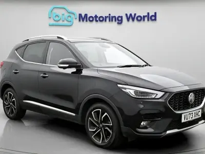 Usado MG ZS Exclusive 111 HP (81 kW) 2023 Preto SUV