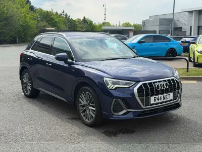 Begagnad Audi Q3 S-Line 150 HK (110 kW) 2022 Blå SUV