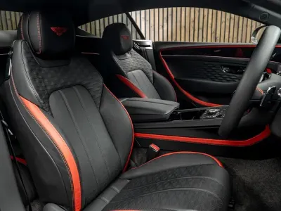 Begagnad Bentley Continental 2025 Grå Sportkupé