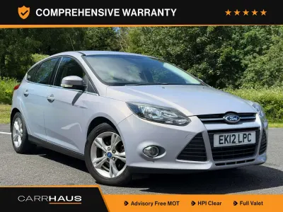 Used Ford Focus Zetec 125 HP (91 kW) 2012 Silver Hatchback