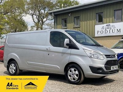 Usado Ford Transit Custom Limited 168 HP (123 kW) 2017 Prateado Van