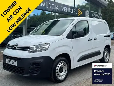 Used Citroën Berlingo 100 HP (73 kW) 2023 White MPV