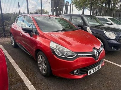 Used Renault Clio IV Dynamique 75 HP (55 kW) 2014 Red Hatchback