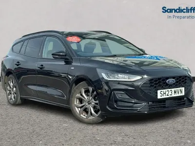 Używany Ford Focus ST-Line 125 KM (91 kW) 2023 Czarny Kombi