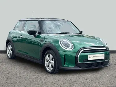 Used Mini Cooper Classic 134 HP (98 kW) 2023 Green Hatchback